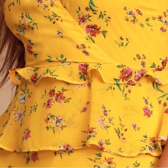 LULUS Sunshine Bouquet Yellow Floral Maxi … - Picture 5 of 12